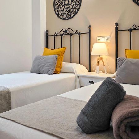 Hostal Dinamarca Sant Antoni de Portmany Esterno foto