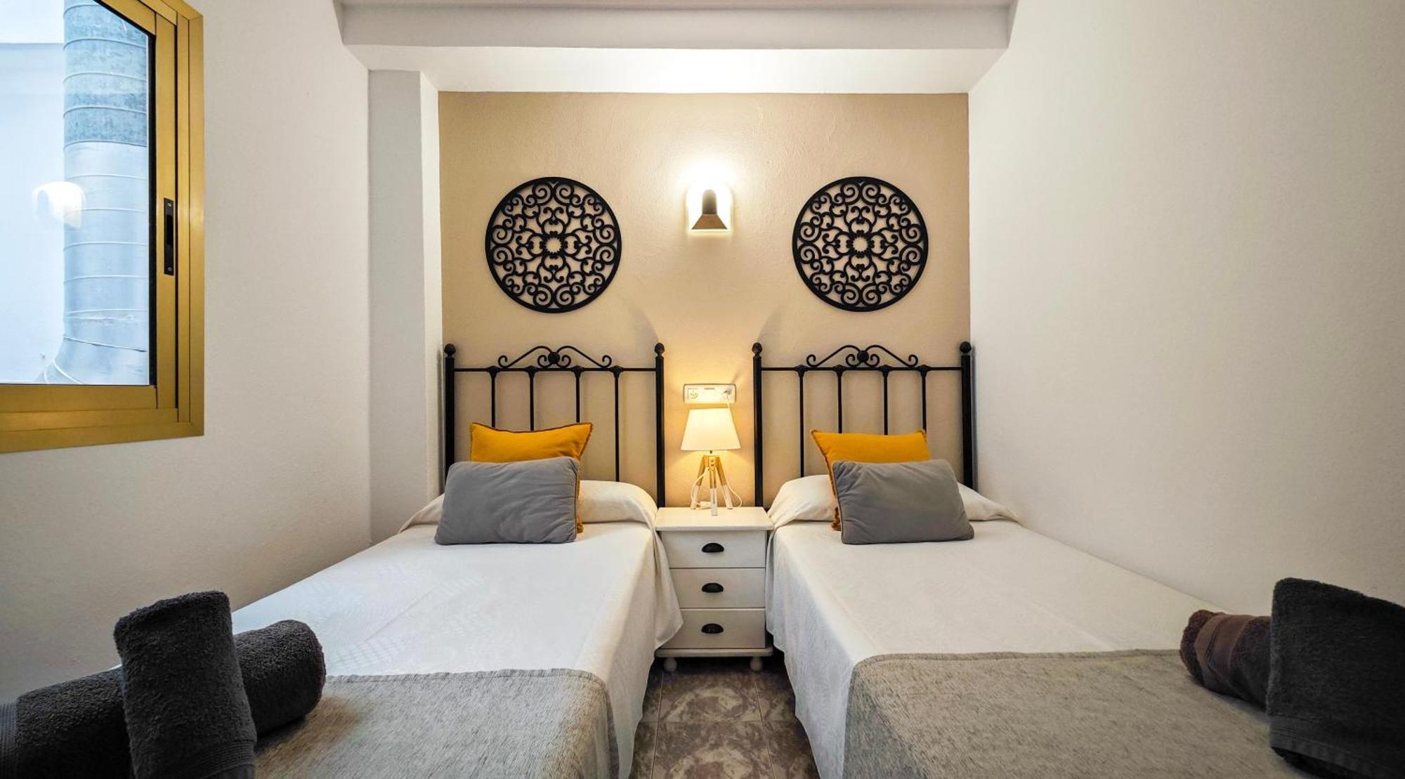 Hostal Dinamarca Sant Antoni de Portmany Esterno foto
